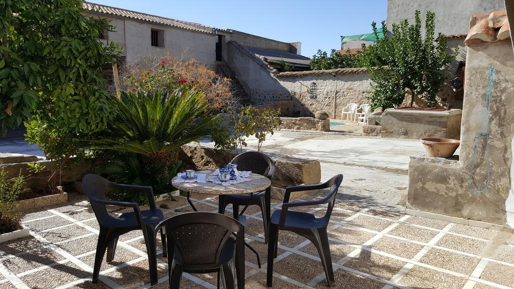 Casa De Pueblo Montenegro Zalamea de la Serena Exterior foto